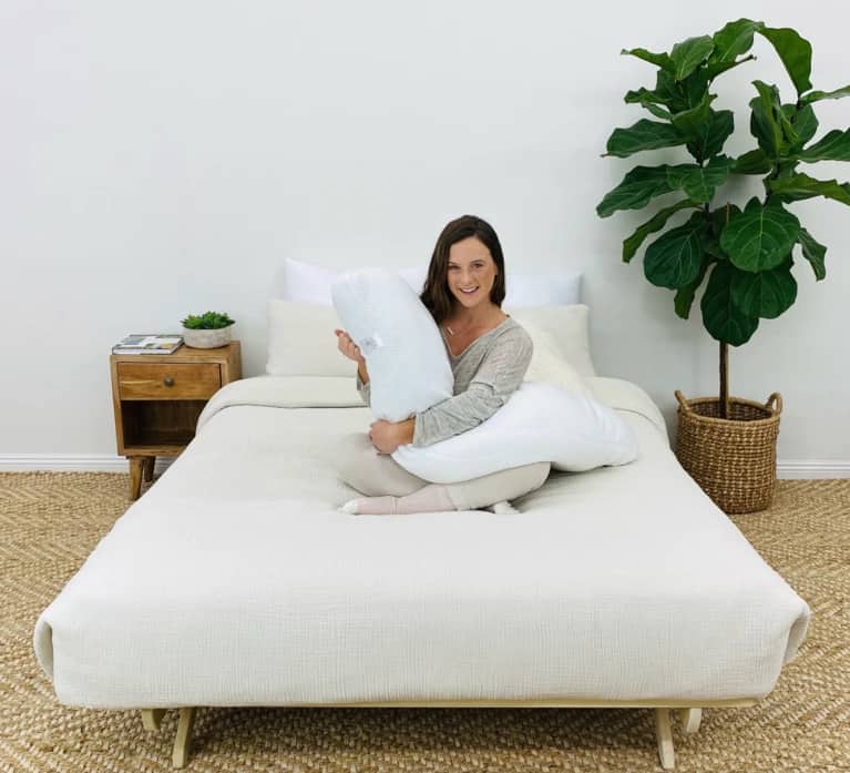 Ladies Body Pillow This body pregnancy  pillow is designed by women for women and offers the best sleep possible. 
